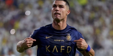 39-yasindaki-cristiano-ronaldonun-birakmaya-niyeti-yok-astronomik-maasa-kontratini-yeniliyor-Z7fgZvnQ.jpg