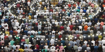 cuma-namazi-nasil-kilinir-cumaya-nasil-niyet-nasil-edilir-ve-kac-rekat-cuma-namazi-GBOwOZSs.jpg