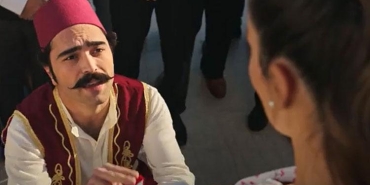 meczup-ask-sinemasi-konusu-nedir-oyunculari-kimler-tekrar-ekranlarda-bUQAkCrC.jpg