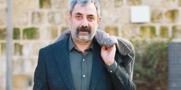 uzak-kentin-nadimi-nazmi-kiriktan-ozel-aciklamalar-kendi-konutumda-gibiyim-lZPjSLIQ.jpg